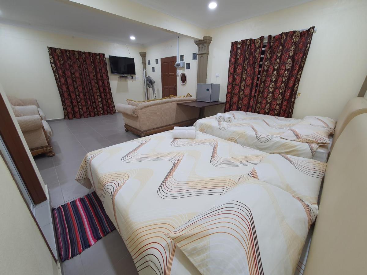 Villa Temila ปาเซร์ปูเตะห์ ภายนอก รูปภาพ